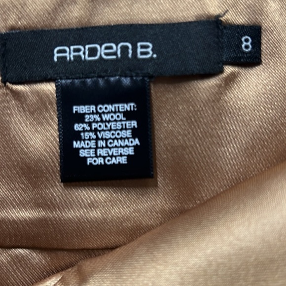 Arden B Tan Skirt with Gold Bow And Waistband - Picture 4 of 6